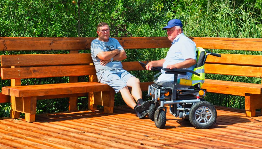 Deptak wokół jeziora w Rybnie został odebrany