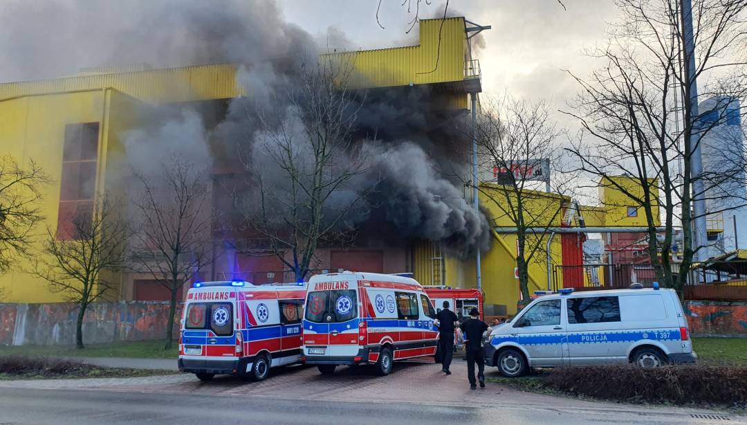 Huta szkła w płomieniach