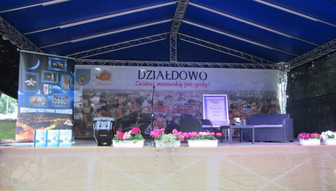 Pierwszy Powiatowy Wieczór z Poezją