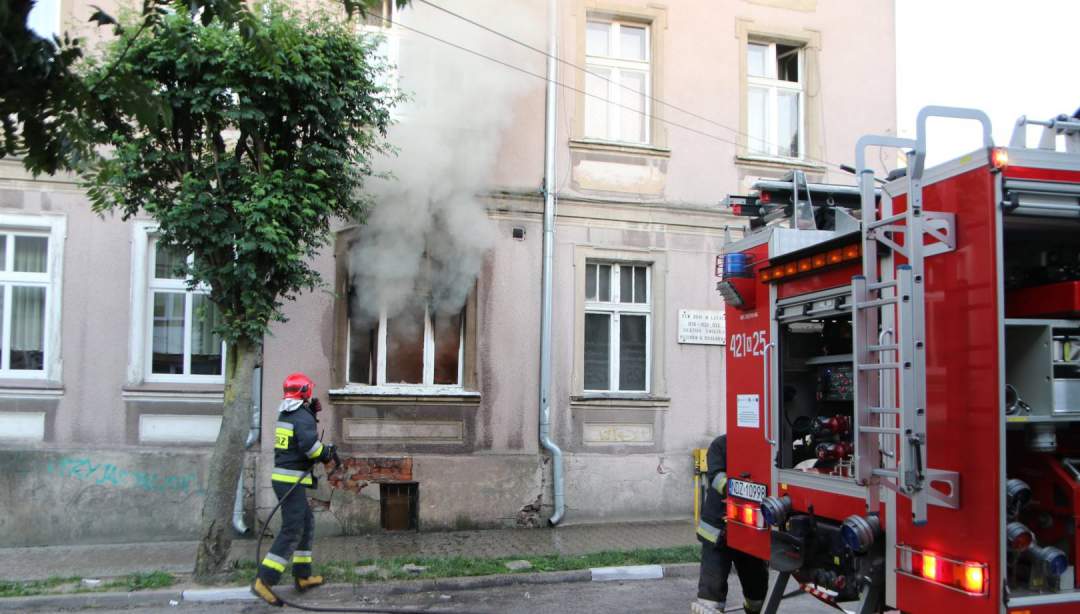Płonęła kamienica przy ul. Hallera