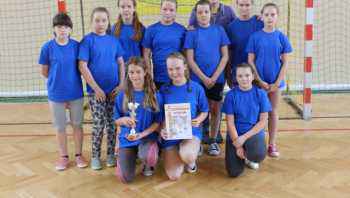 Piłkarki z Burkatu mistrzyniami powiatu