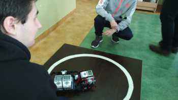 Poznali niesamowity świat robotyki