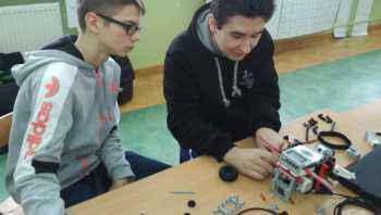 Poznali niesamowity świat robotyki