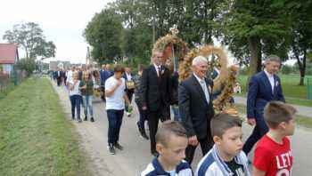 Dożynki parafialne w Burkacie