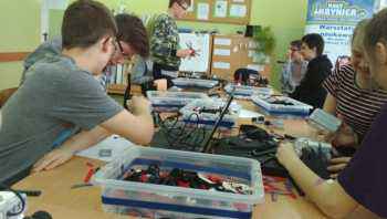 Poznali niesamowity świat robotyki