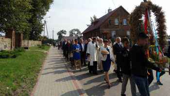 Dożynki parafialne w Burkacie