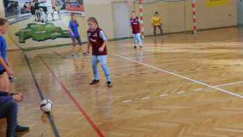 Piłkarki z Burkatu mistrzyniami powiatu