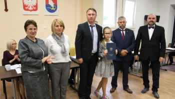 Kolejne stypendia naukowe wręczone