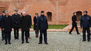 Nasi policjanci otrzymali 6 nowych radiowozów