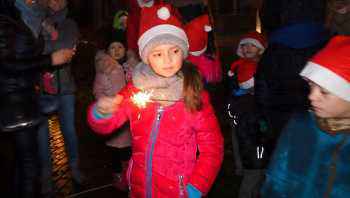 Magicznie rozświetliliśmy choinkę w Płośnicy