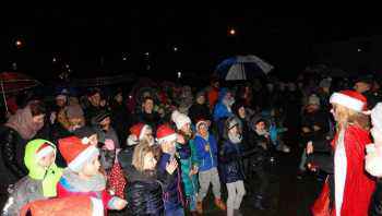 Magicznie rozświetliliśmy choinkę w Płośnicy