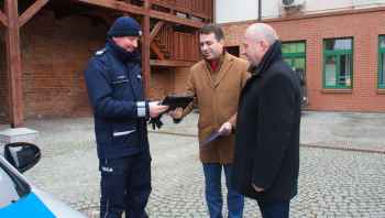Nasi policjanci otrzymali 6 nowych radiowozów
