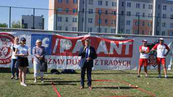 Młodzież wskrzesza palanta 