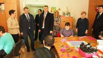 Wojewoda z wizytą w Iłowie-Osadzie