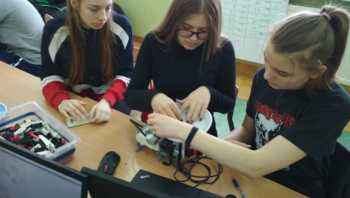 Poznali niesamowity świat robotyki