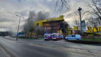 Huta szkła w płomieniach