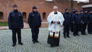 Nasi policjanci otrzymali 6 nowych radiowozów