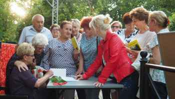 Ostatni Powiatowy Wieczór z Poezją z Magdaleną Wójcik i Elżbietą Karlsson