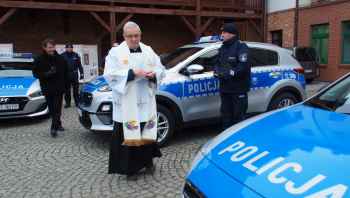 Nasi policjanci otrzymali 6 nowych radiowozów