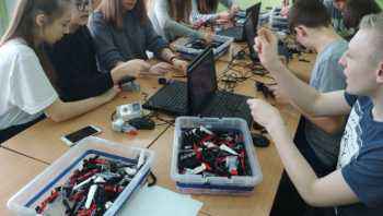 Poznali niesamowity świat robotyki