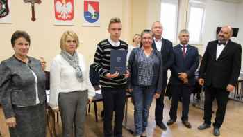 Kolejne stypendia naukowe wręczone