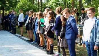 Uroczysty Apel Poległych w Lesie Białuckim