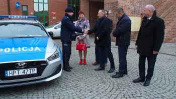 Nasi policjanci otrzymali 6 nowych radiowozów