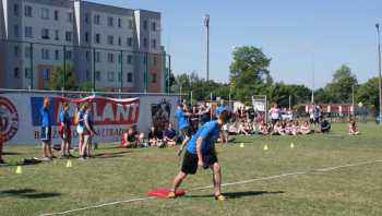 Młodzież wskrzesza palanta 