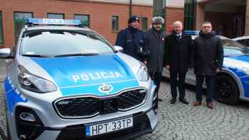Nasi policjanci otrzymali 6 nowych radiowozów