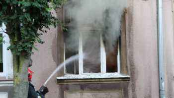 Płonęła kamienica przy ul. Hallera