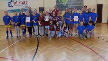 Piłkarki z Burkatu mistrzyniami powiatu