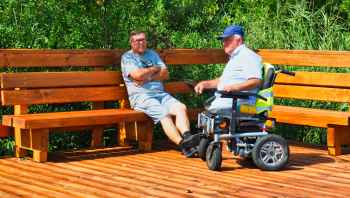 Deptak wokół jeziora w Rybnie został odebrany