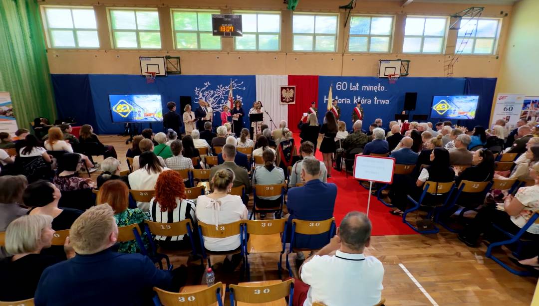 60 lat historii, wspomnień i kolejnych pokoleń uczniów!