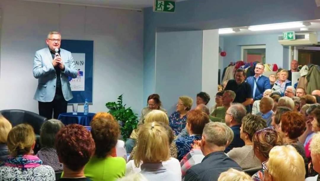 Spotkanie autorskie z Arturem Andrusem. (Fot. UM Działdowo)