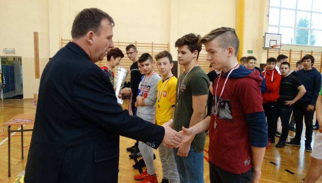 Mistrzostwa Gminy Działdowo w Halowej Piłce Nożnej Dziewcząt i Chłopców. (Fot. UG Działdowo)