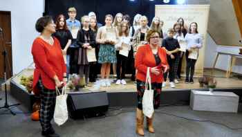 Złote piórko w Płośnicy