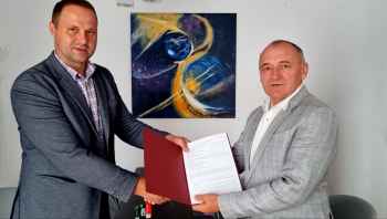 Dwie kolejne umowy w Płośnicy