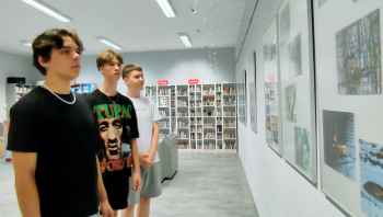 Dzikim tropem - nowa wystawa w bibliotece