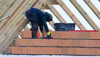 Dworek Bülowa wygląda coraz lepiej [FILM]