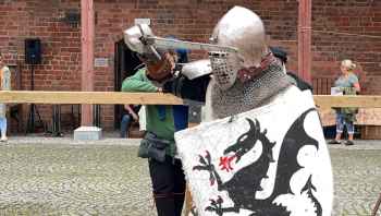 Rycerze po raz kolejny opanowali zamek