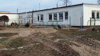 Przy przedszkolu powstanie parking lub parkingi [FILM]