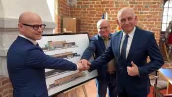 Umowa na budowę basenu podpisana