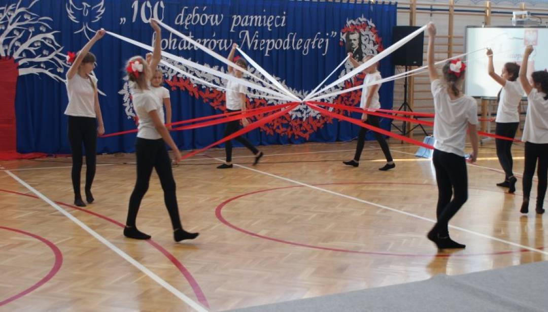 Obchody rocznicowe w Szkole Podstawowej w Ruszkowie. (Fot. SP Ruszkowo)
