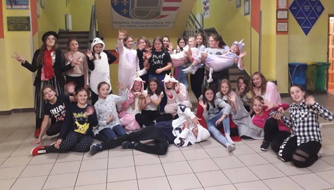 Znajdźmy wspólny język – Noc Bibliotek w SP 2. (Fot. Anna Waks)