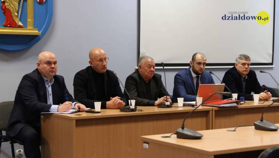 Zarząd MKS Działdowo z absolutorium. (Fot. Karol Wrombel)