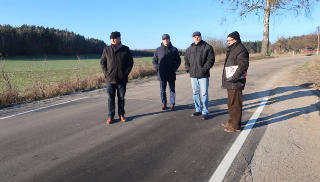 Odebrano kolejną drogę w powiecie działdowskim. (Fot. Piotr Utrata)