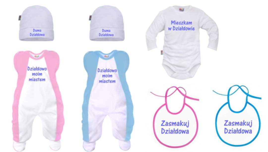 Takie ubranka otrzymuje każdy noworodek z Działdowa (fot. GM).