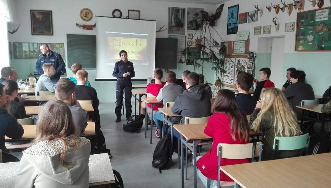 Rozmawiali o demoralizacji i odpowiedzialności. (Fot. KPP)