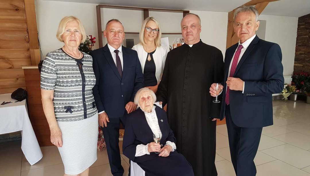 Pani Marianna świętowała 105 urodziny. (Fot. UG Płośnica)