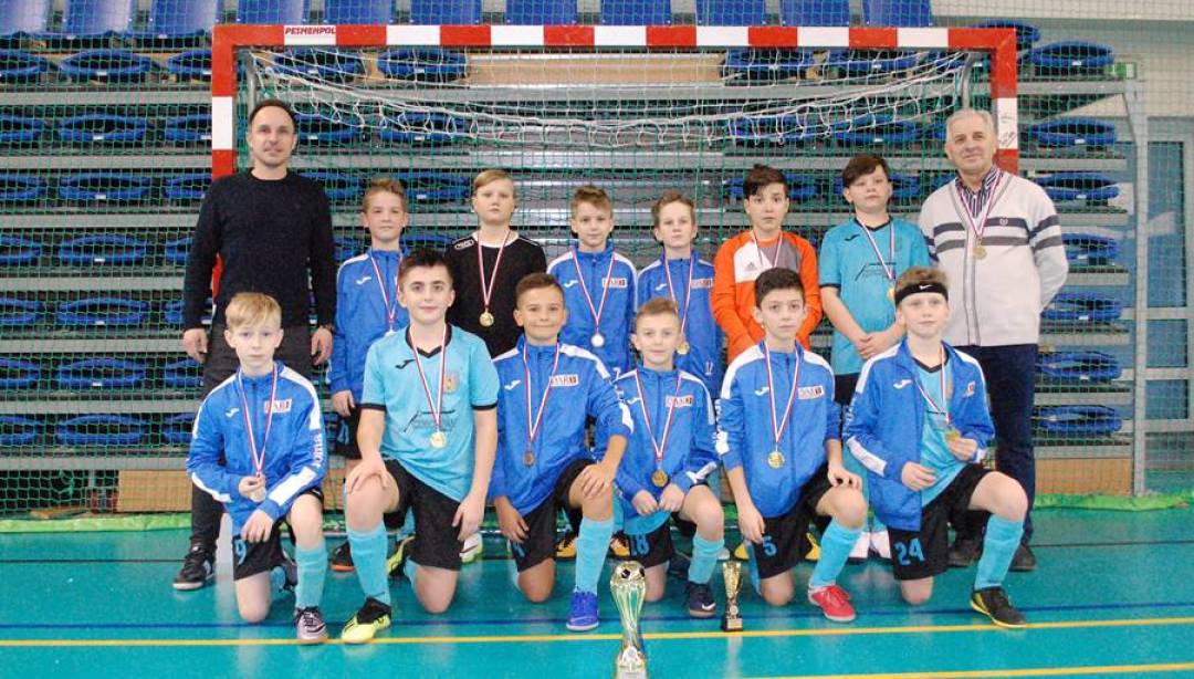 Wkra Działdowo zajęła pierwsze miejsce w turnieju eliminacyjnym do Żuri Coppa Talenti 2019. (Fot. Akademia Piłkarska Żuri Olsztyn)